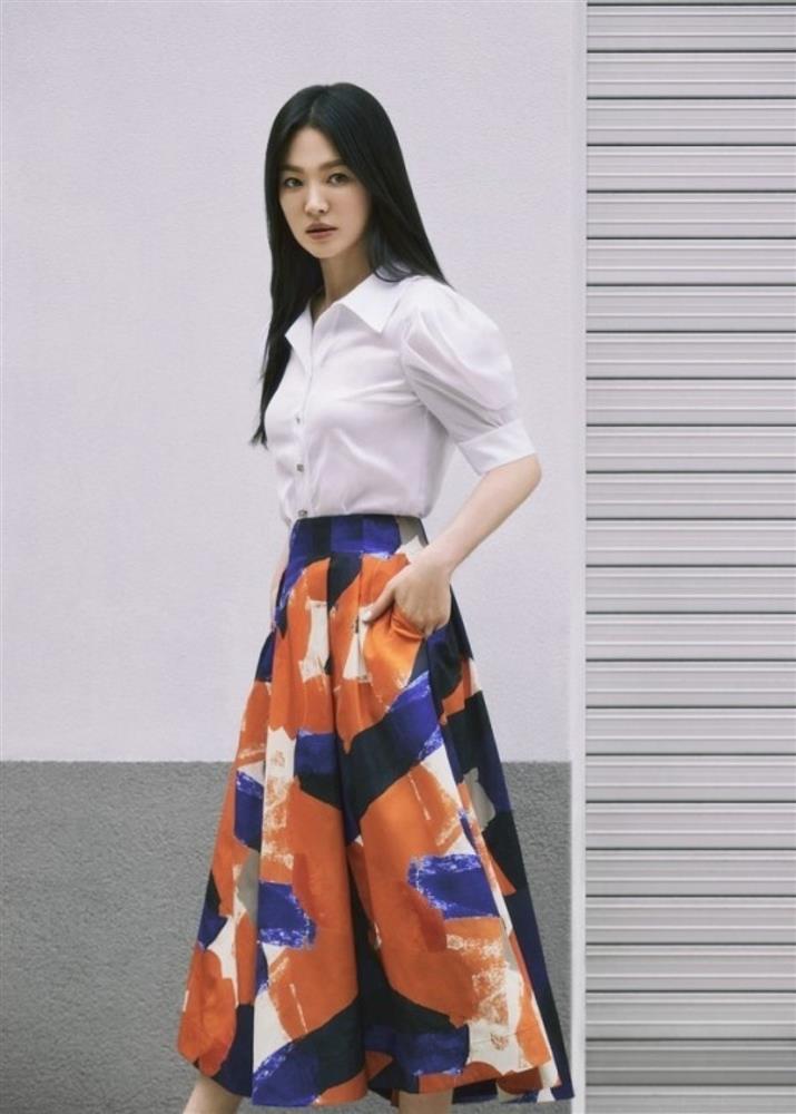 Song Hye Kyo vẫn trẻ đẹp hút hồn ở tuổi 42-3