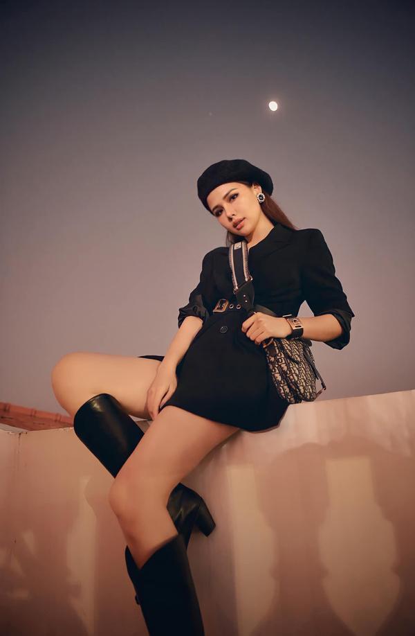 Dâu hào môn Phanh Lee sau 2 lần sinh con: Hồi dáng nhanh, da sáng mịn-9