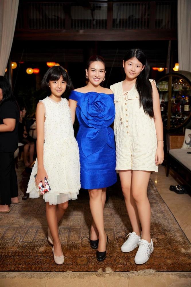 Ngoài con gái 1m74, Bình Minh còn một con gái 11 tuổi cao không kém, mặt y hệt bố-5