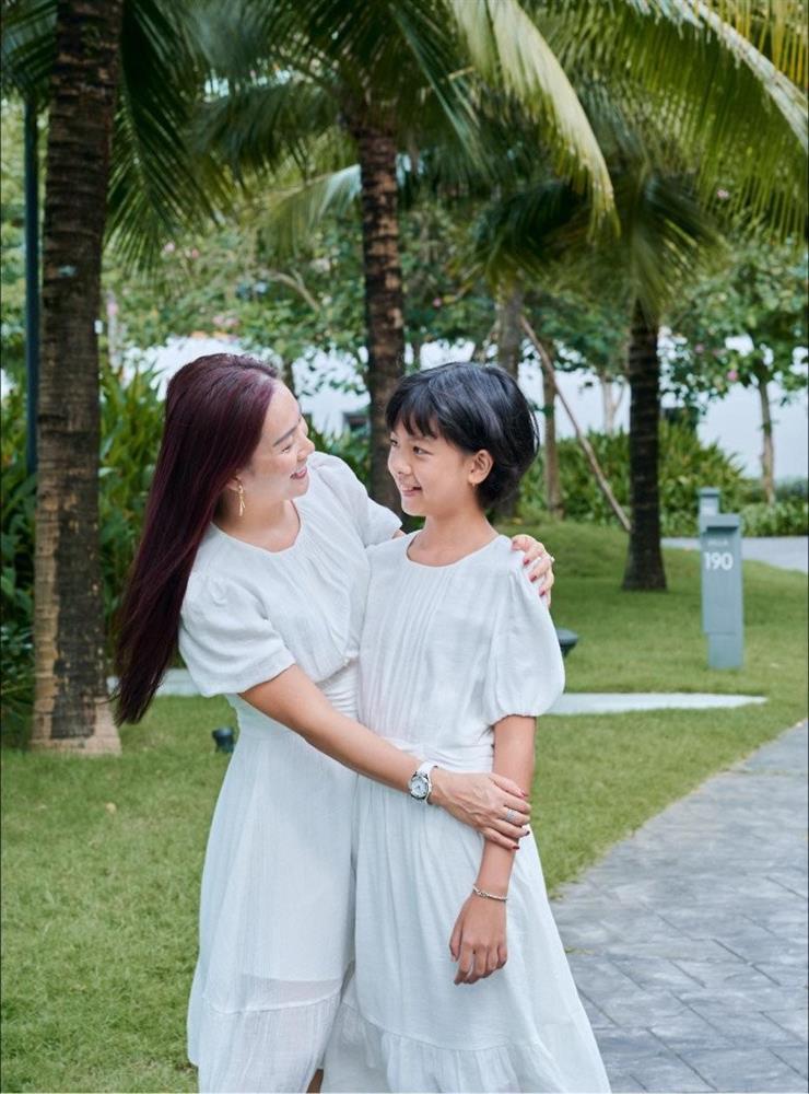 Ngoài con gái 1m74, Bình Minh còn một con gái 11 tuổi cao không kém, mặt y hệt bố-3