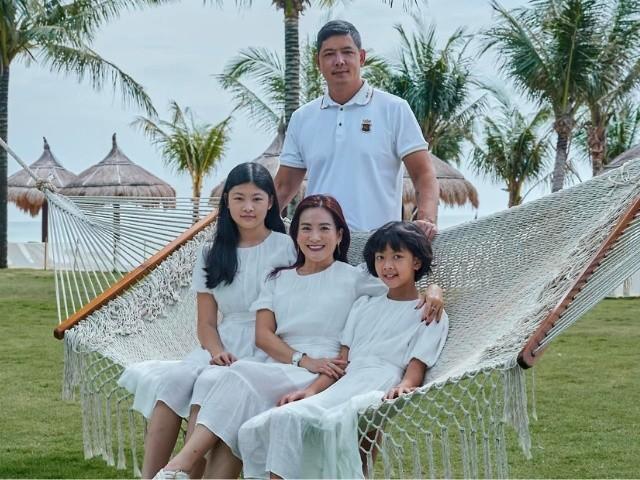 Ngoài con gái 1m74, Bình Minh còn một con gái 11 tuổi cao không kém, mặt y hệt bố-2