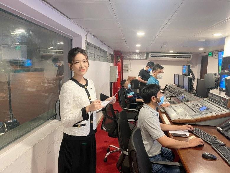 BTV Thời sự Cẩm Tú - cô gái duy nhất lấy chồng nhờ Người Ấy Là Ai đã rời VTV-7