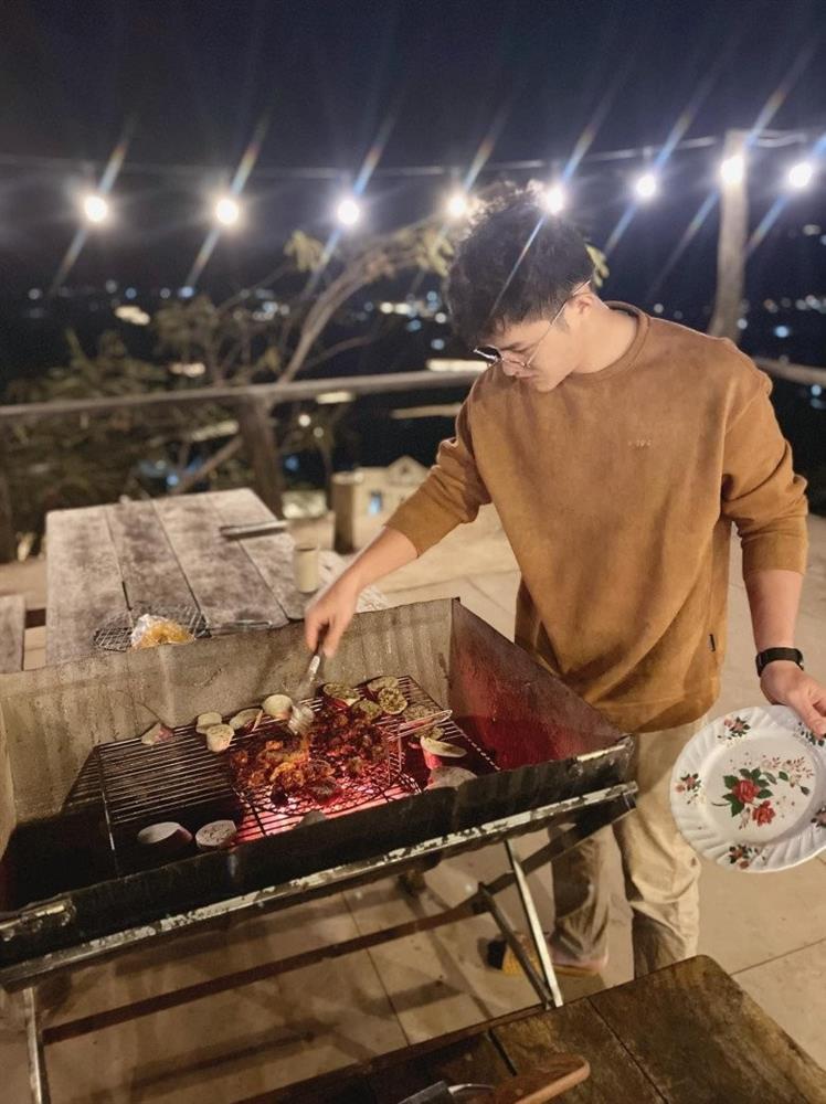 BTV Thời sự Cẩm Tú - cô gái duy nhất lấy chồng nhờ Người Ấy Là Ai đã rời VTV-11