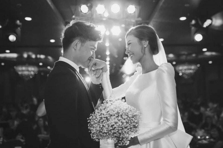 BTV Thời sự Cẩm Tú - cô gái duy nhất lấy chồng nhờ Người Ấy Là Ai đã rời VTV-15