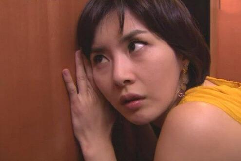 Nhờ nghe được cuộc nói chuyện của mẹ chồng mà tôi biết 1 bí mật