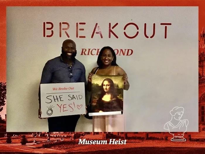 Những màn cầu hôn độc đáo: 6 phút gay cấn với game thoát hiểm-1