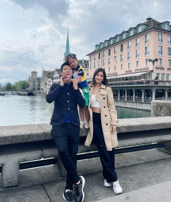 Á hậu Diễm Trang chia sẻ khoảnh khắc hạnh phúc của gia đình 4 người-3