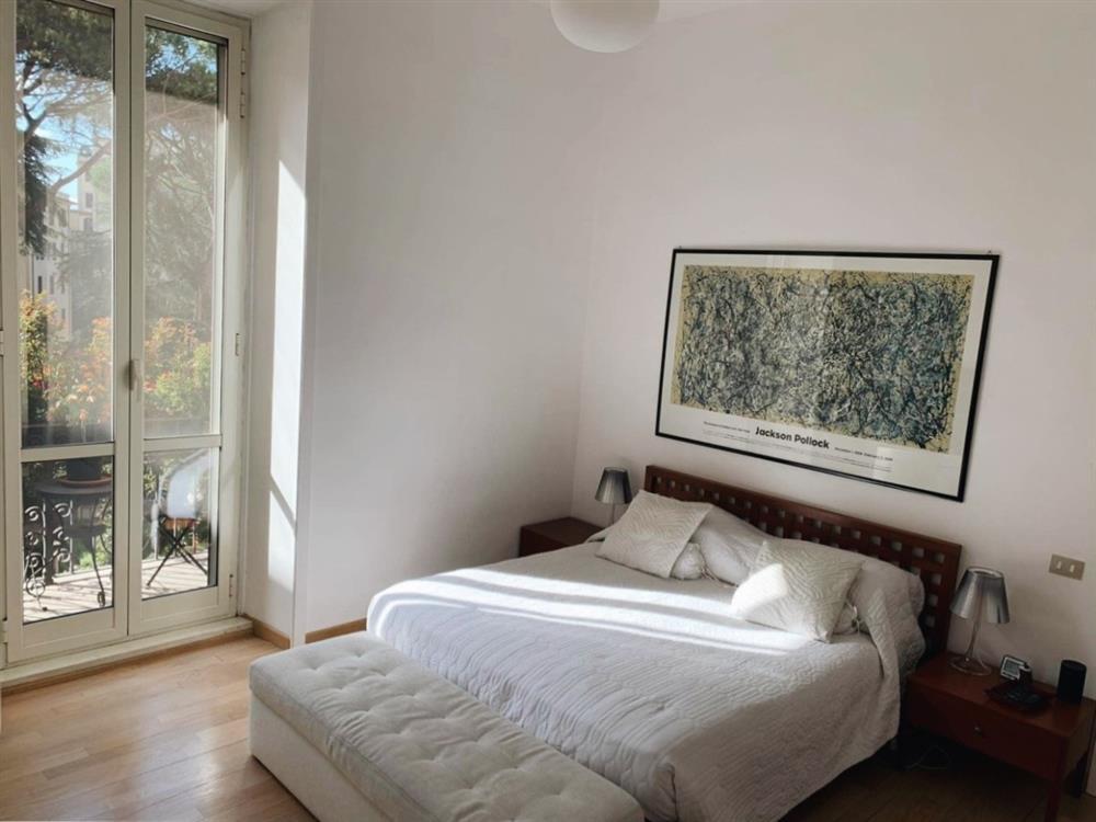 Hoa hậu từng được mệnh danh giàu nhất Việt Nam hiện sống ra sao trong căn nhà tại Ý?-7