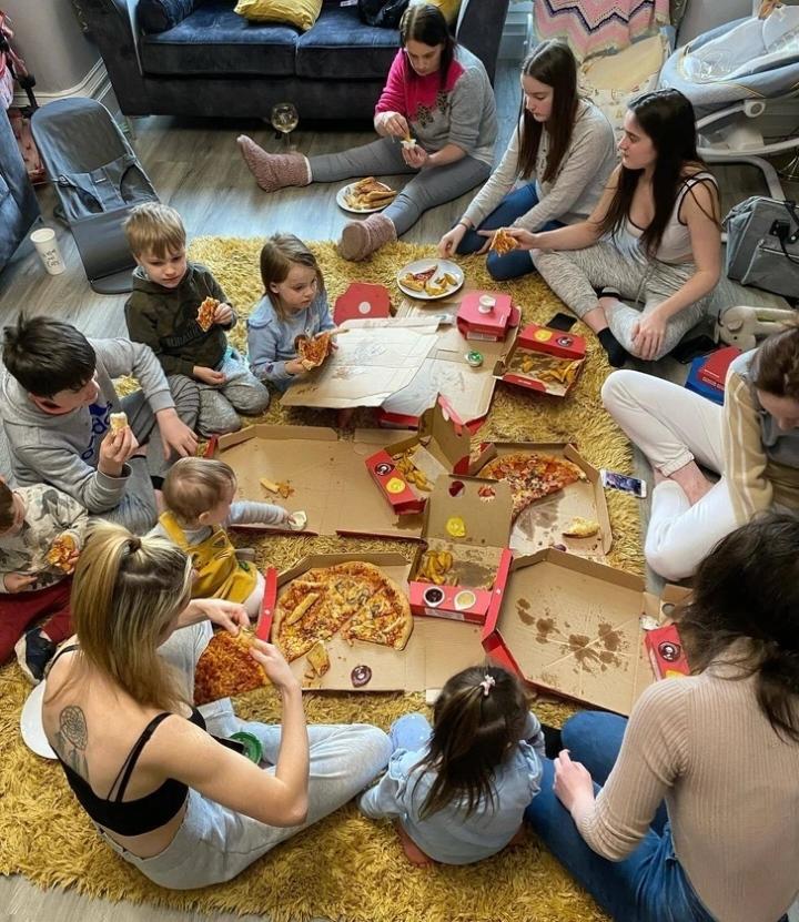 Người phụ nữ có 22 đứa con, chửa đẻ từ năm 14 tuổi đến lúc U50-5