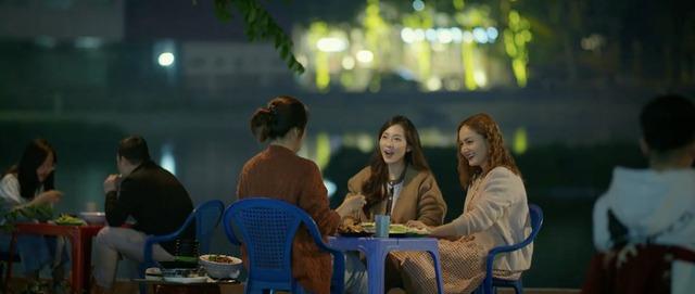 Cảnh phim Lan Phương, Khả Ngân đi ăn ốc nhưng quên tiền bị chê vô lý-2