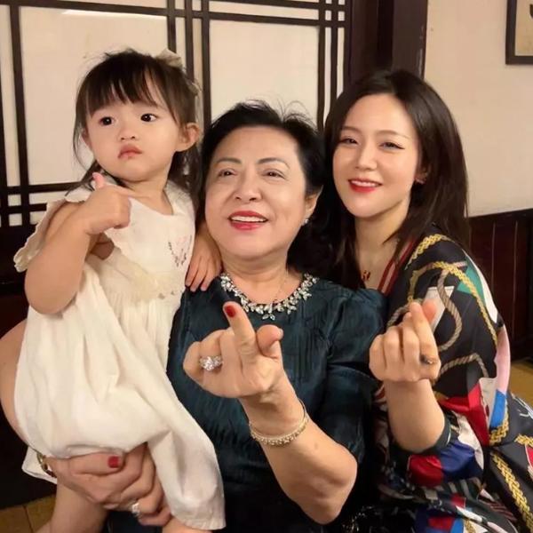 Thân thế người phụ nữ giàu có ảnh hưởng lớn đến sự nghiệp của Ông Cao Thắng-6