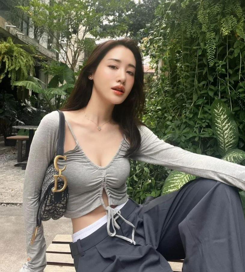 Tiểu thư tài phiệt đời thực của showbiz Thái bị mẹ ruột đăng bài từ mặt-5