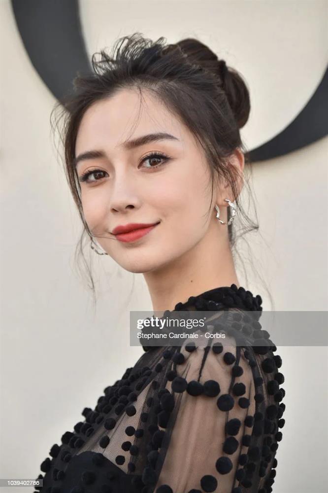 Angelababy suốt 8 năm chưa một lần bị dìm trước ống kính hung thần-5