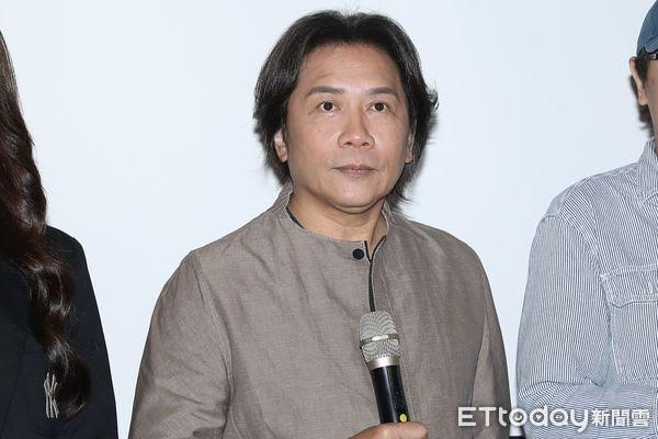 5 nghệ sĩ nam bị cáo buộc tấn công tình dục là ai?-5