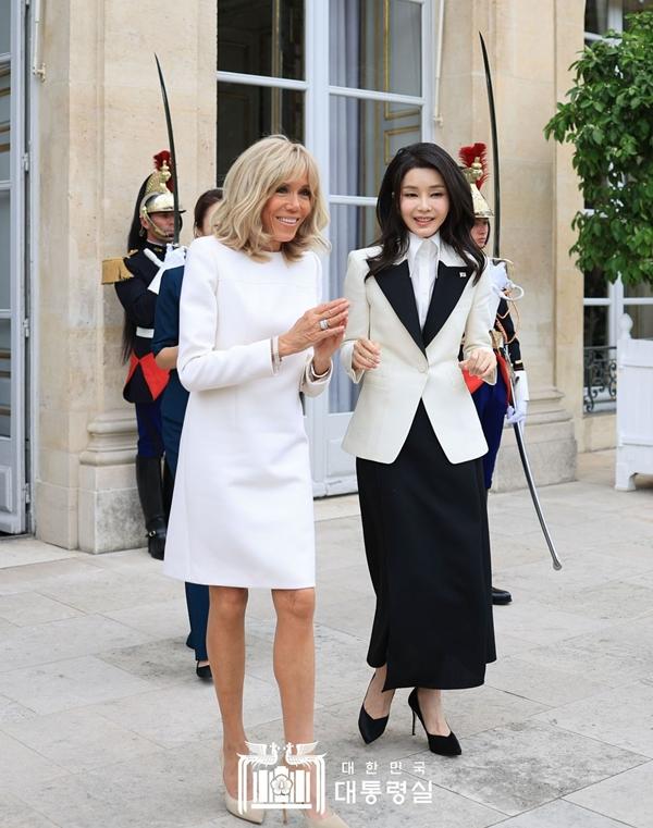 Công thức để luôn thu hút của Đệ nhất phu nhân Hàn Quốc-8