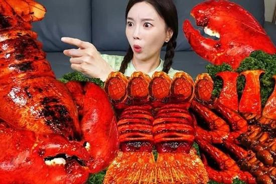 Sao YouTuber tiết lộ thu nhập một tháng bằng 14 năm làm diễn viên