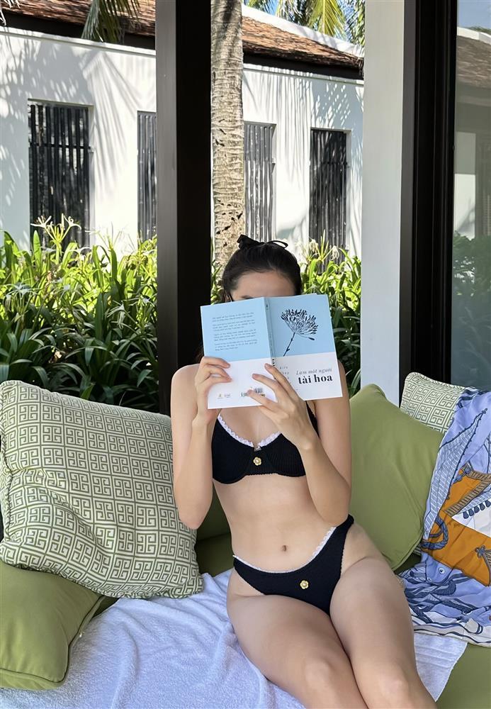 Mai Ngọc hiếm hoi mặc hở đỉnh điểm, fans trầm trồ dán mắt vào vòng 3 hơn 1 mét-9