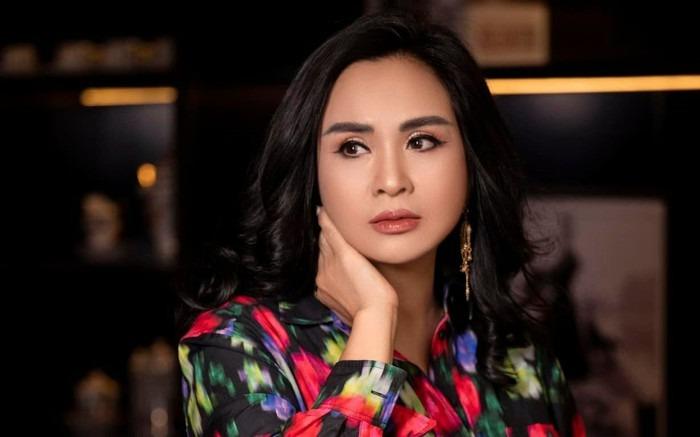 Ca sĩ nổi tiếng của Việt Nam từng bị người lạ tráo đổi lúc mới chào đời-1