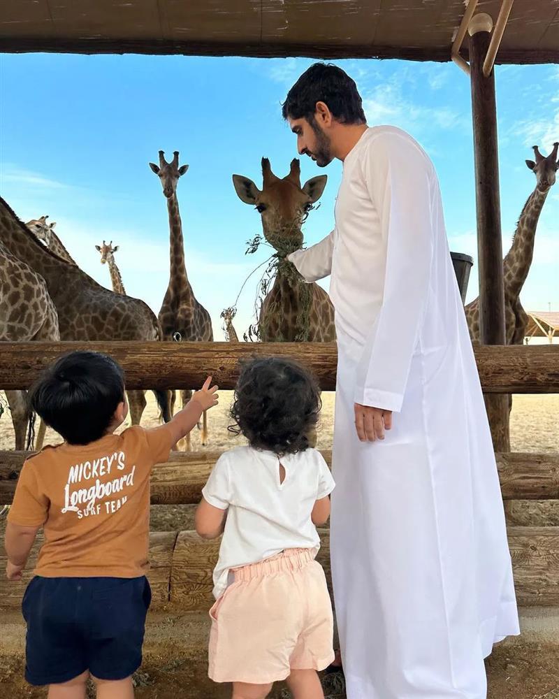 Thái tử Dubai từng gây bão với vẻ đẹp hơn tài tử điện ảnh bây giờ ra sao?-7