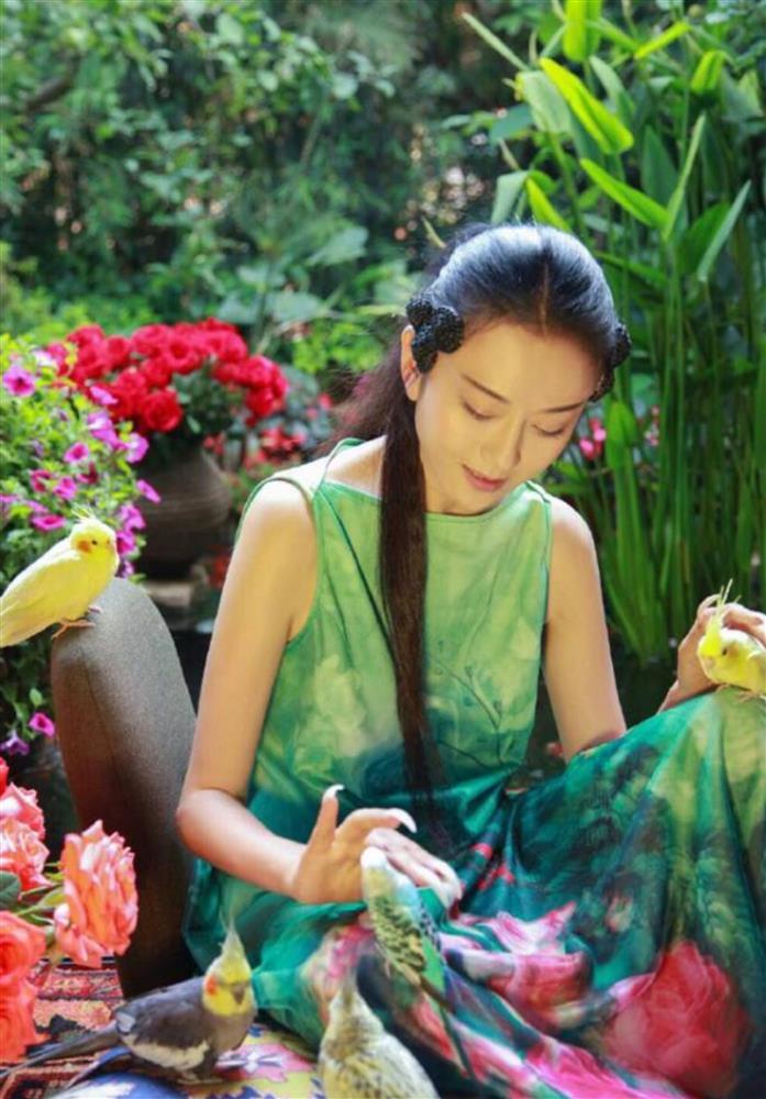 Đệ nhất mỹ nhân Trung Quốc trẻ đẹp ở tuổi U70 nhờ bí quyết lạ-8