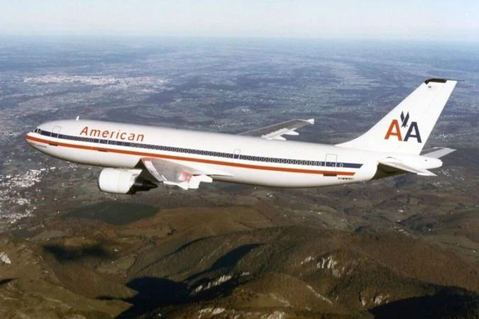 Hành khách đi vệ sinh ra sàn khiến cả chuyến bay choáng váng-2