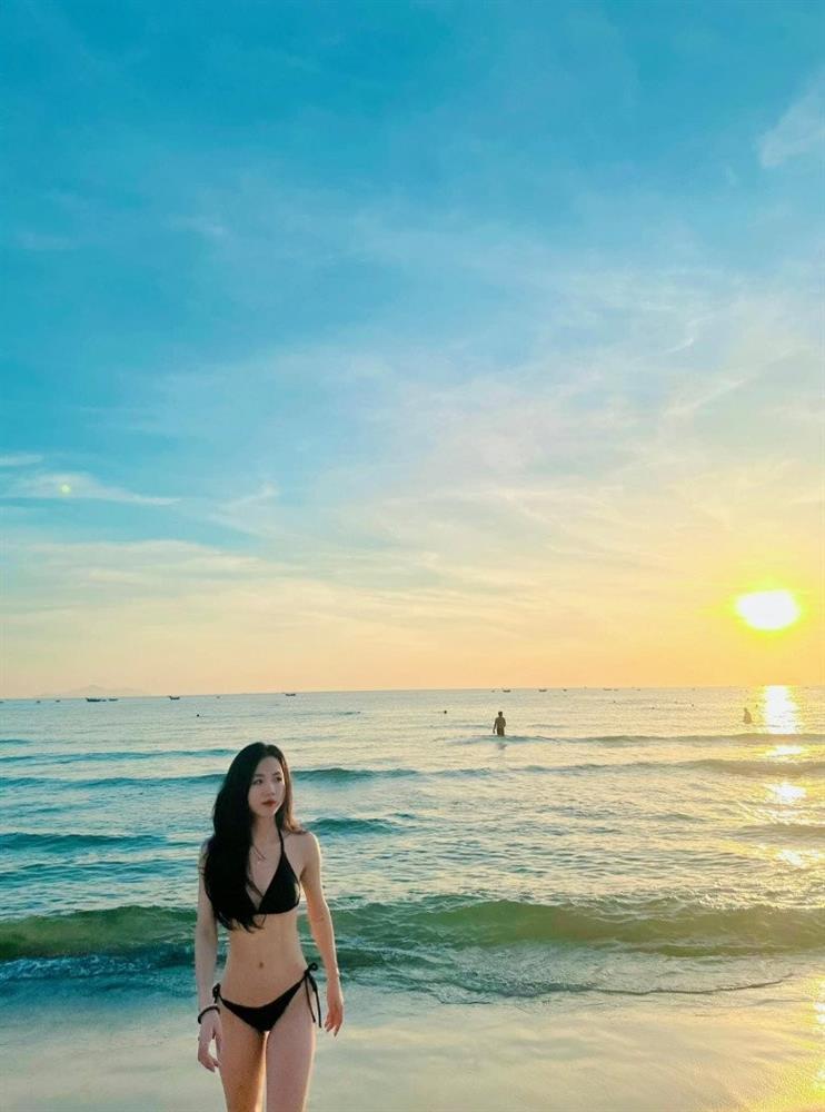 Chân dung bóng hồng xinh đẹp giúp tuyển nữ Việt Nam tiến thẳng World Cup 2023-4