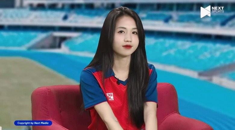 Chân dung bóng hồng xinh đẹp giúp tuyển nữ Việt Nam tiến thẳng World Cup 2023-12