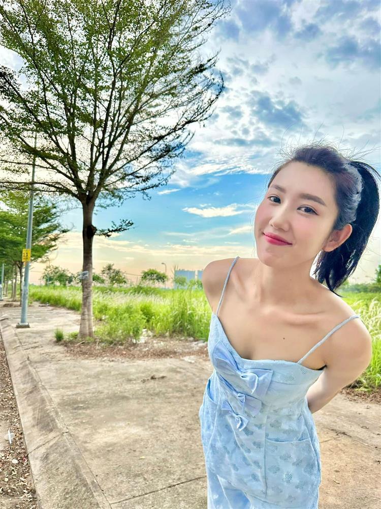 Thúy Ngân suýt ngất xỉu khiến dàn sao Việt hoang mang trên sóng truyền hình-5