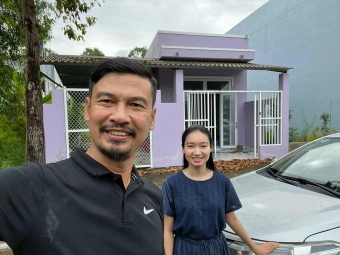 Tiết Cương tuổi 50: Đại gia ngầm mê làm nông, yên vui bên vợ kém 26 tuổi-9