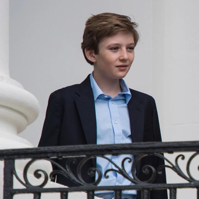 Barron Trump - từ con trai tỷ phú đáng yêu đến anh chàng cao 2,01m-5
