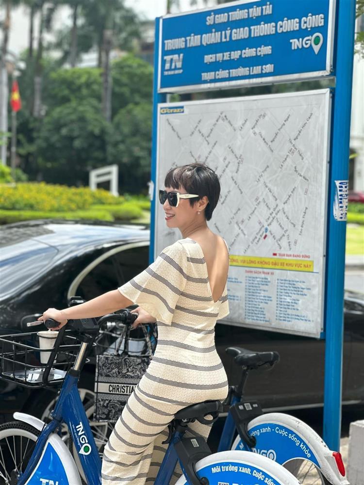 Mẹ vợ Tiến Dũng sinh ở nơi phụ nữ đẹp nhất thế giới, mẹ vợ tương lai Văn Hậu càng xuýt xoa-12