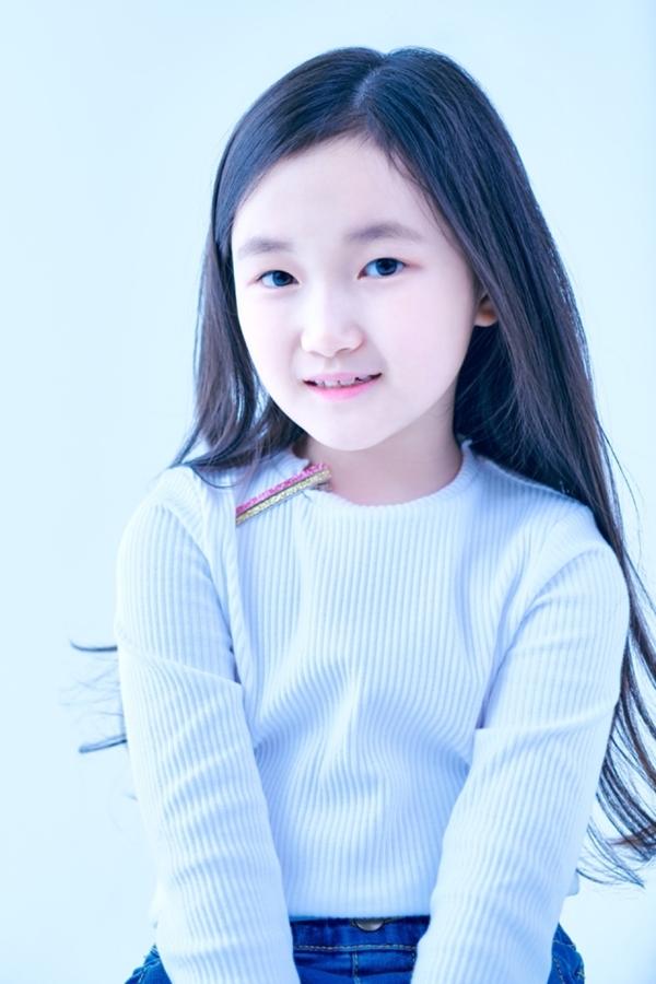 Ca sĩ nhí 11 tuổi bị khán giả miệt thị ngoại hình, xúc phạm gia đình vì đi thi hát-2