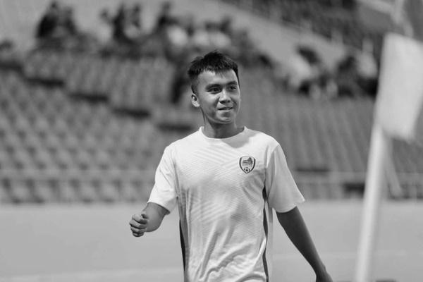 Giới bóng đá Việt Nam chia sẻ với mất mát của đội trẻ Quảng Nam-1