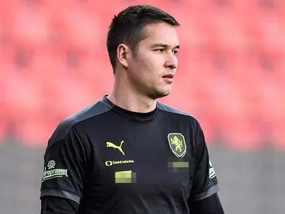Báo CH Séc bình luận về việc Filip Nguyễn trở về Việt Nam thi đấu-1