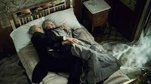 Nam diễn viên ôm vợ đợi tàu chìm trong Titanic qua đời-1