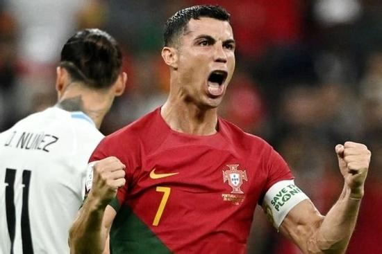 'Vỡ mộng' với Lionel Messi, Indonesia chơi lớn mời C.Ronaldo