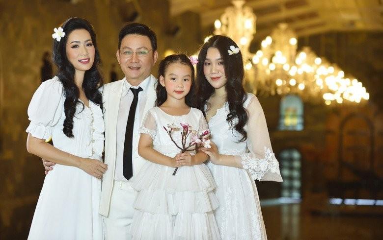 Lấy đại gia ngành nhựa, Á hậu 2 Hoa Hậu Việt Nam U50 sinh con gái nhan sắc ngang ngửa mẹ-10