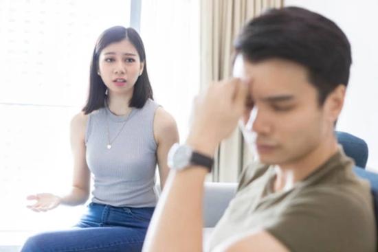 Tâm sự từ một người chồng: 'Tôi luôn nghĩ vợ mình chỉ thích tiền'