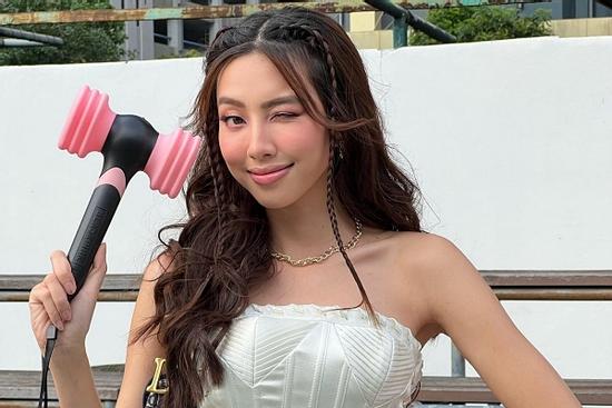 Hồi hộp chờ dán nhãn độ tuổi xem BlackPink ở Mỹ Đình