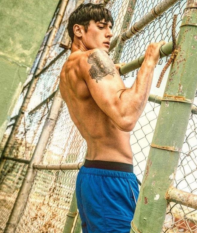 Kbiz liên tiếp đón tin hỷ: Diễn viên Gia Đình Là Số 1 cầu hôn bạn gái gợi cảm ở Canada-6