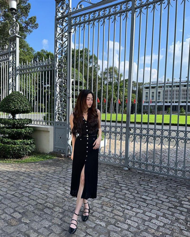 Giảng viên Đại học đi biển, mặc giấu tiệt báu vật dài 1m22 vẫn gợi cảm ngẩn người-9