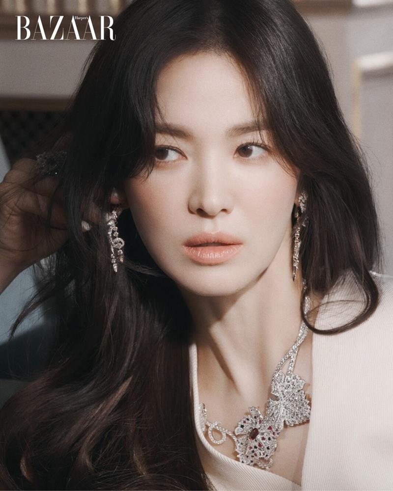 Song Hye Kyo chia tay màu son kết thân nhiều năm nay, bùng nổ nhan sắc nhưng hãy dừng 1 nhịp!-2