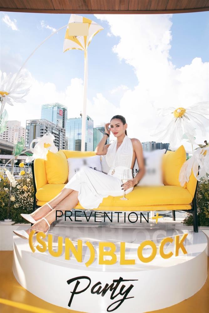 Hoa hậu Tiểu Vy đọ sắc siêu mẫu Võ Hoàng Yến, một chín một mười-5