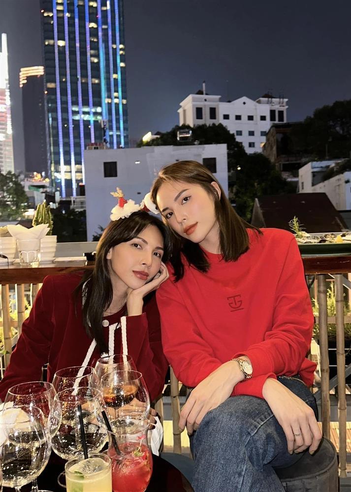 Kỳ Duyên - Minh Triệu và phong cách thời trang đồng điệu từ sàn diễn tới đời thường-11