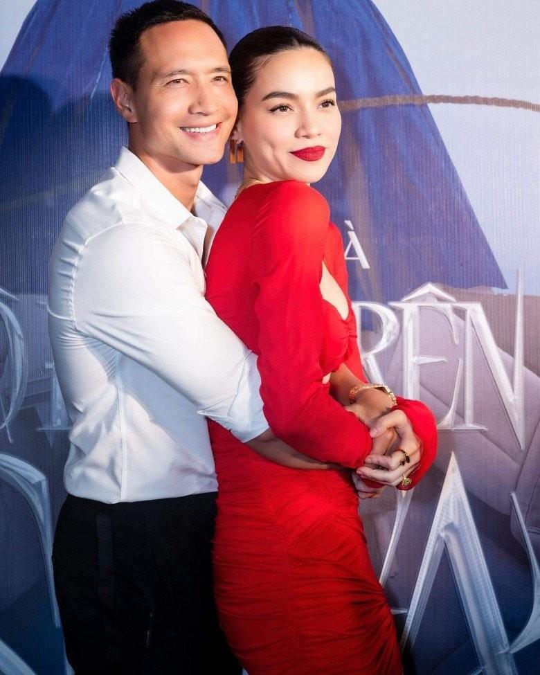 Hà Hồ đeo trang sức giá hơn 408 tỷ sánh đôi cạnh Kim Lý trong ngày kỷ niệm 6 năm yêu nhau-8