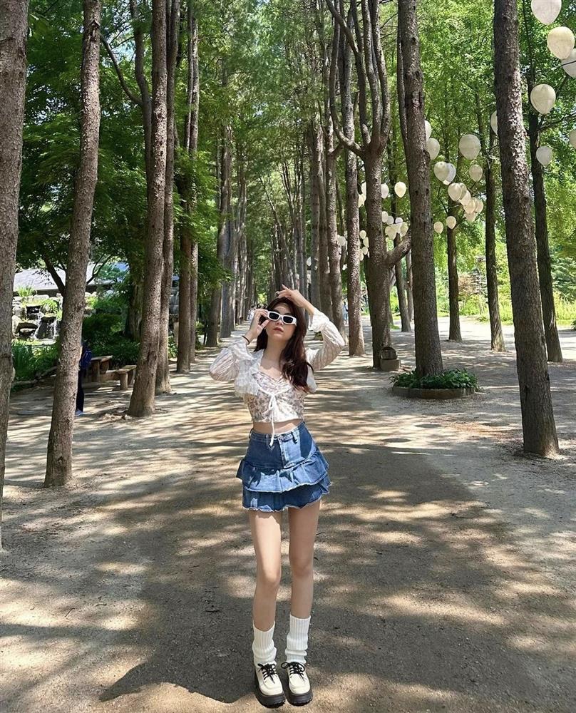 Đi du lịch Hàn Quốc, hai ái nữ nhà Quyền Linh ăn diện đối đầu nhau, vẫn đẹp mười phân vẹn mười-5