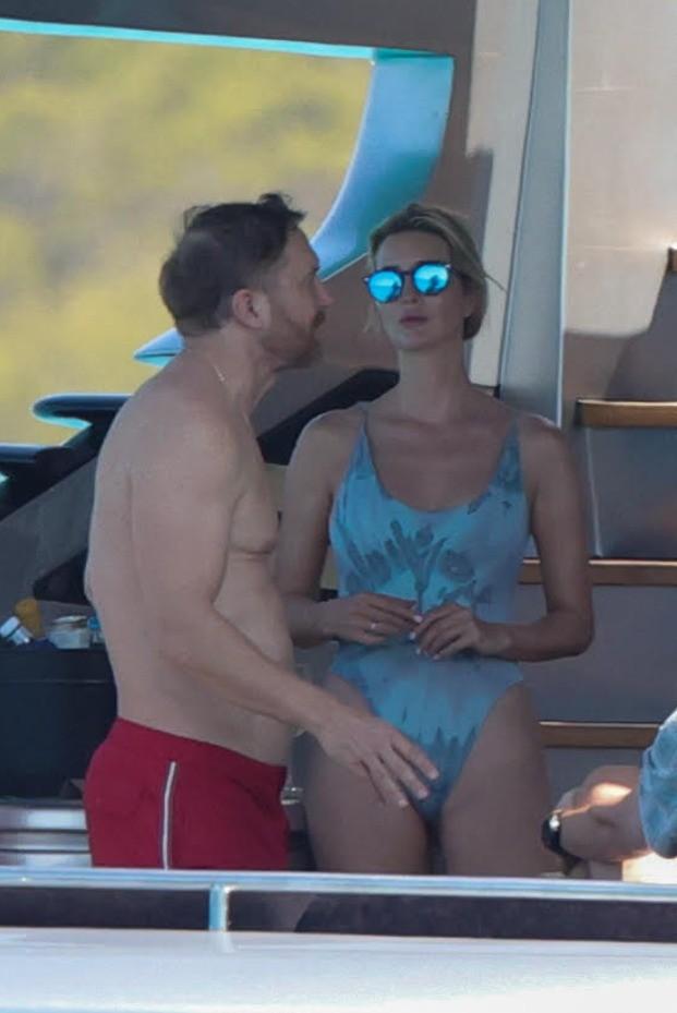 Ivanka Trump gợi cảm với áo tắm-5