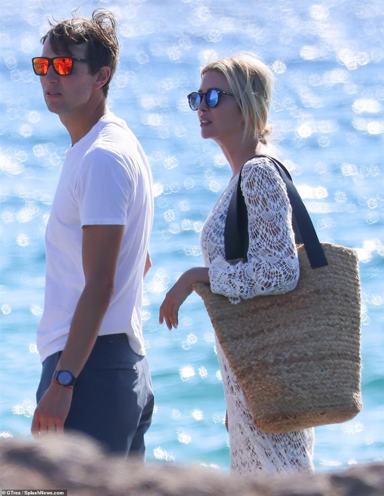 Ivanka Trump gợi cảm với áo tắm-3