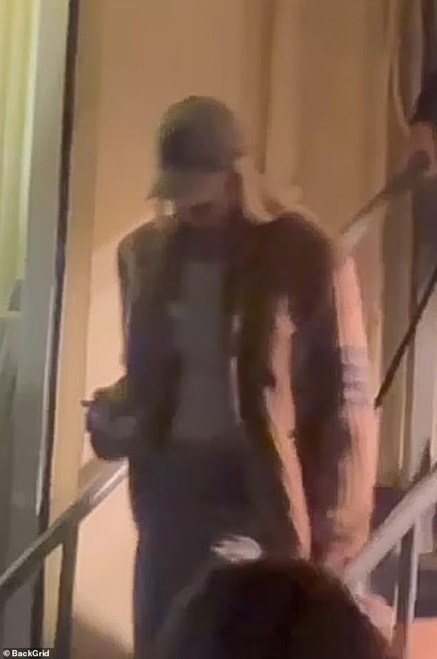 Leonardo DiCaprio và siêu mẫu Gigi Hadid chỉ là bạn bè-2