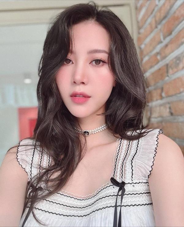 Cựu tiếp viên hàng không ân hận vì sửa 1 điểm trên gương mặt-5